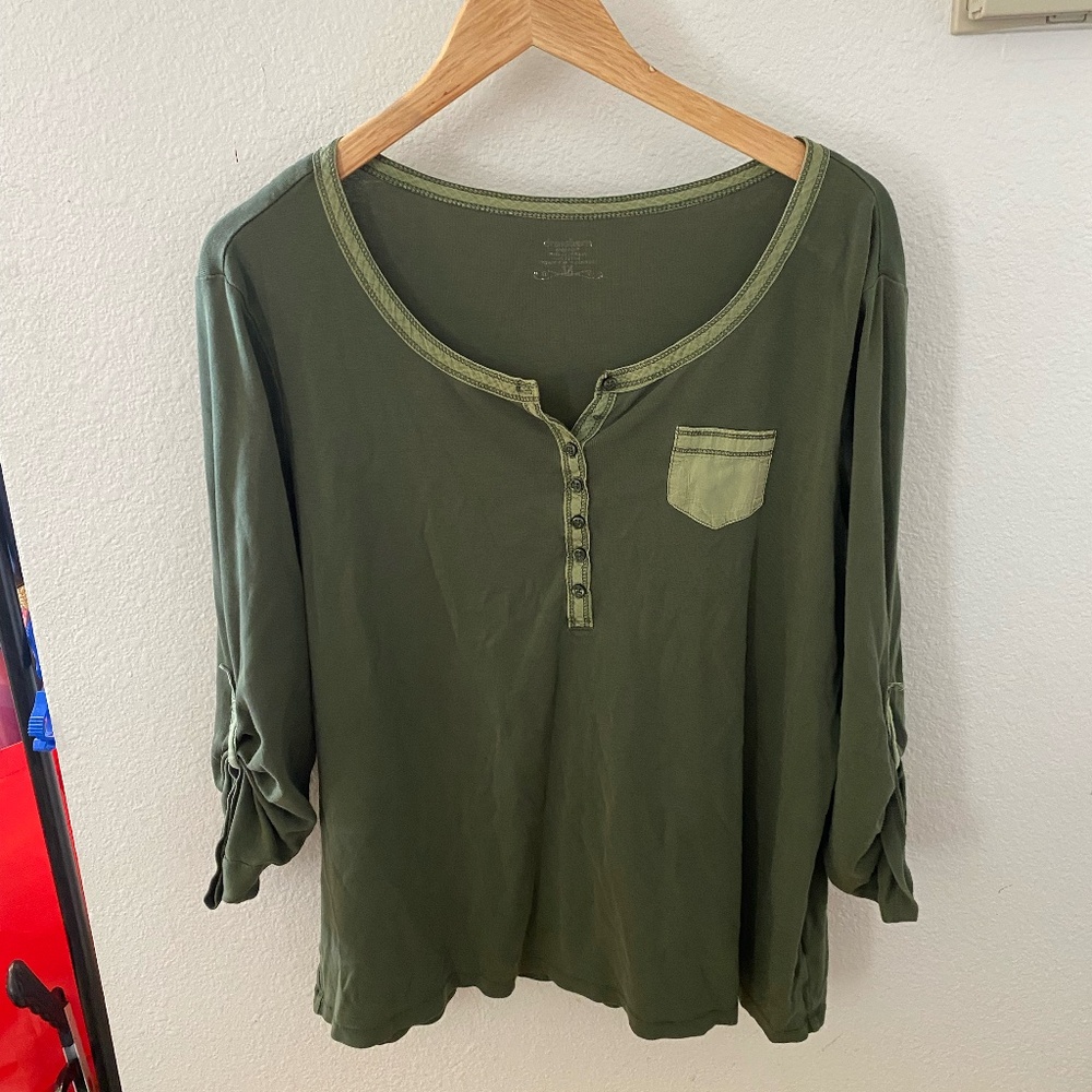 Green Long Sleeve Top